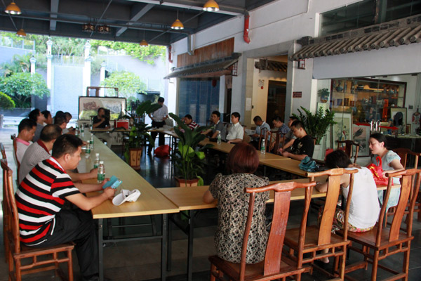 珠海常德商会党委组织党员庆“七一”活动