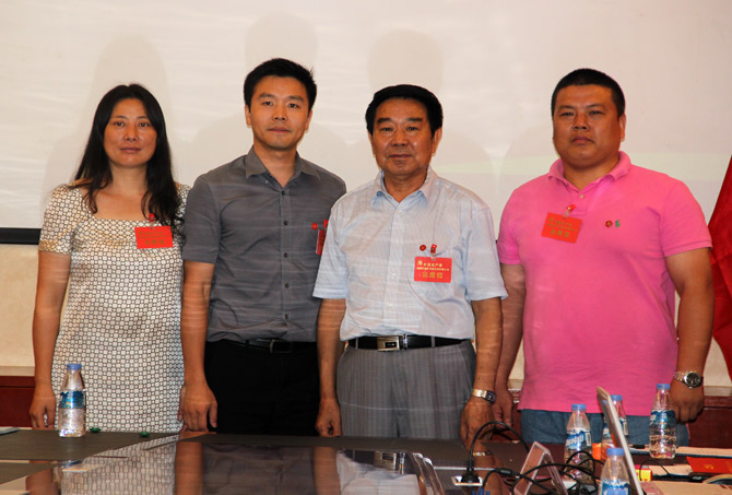 常德商会召开第一次党员代表大会，会议选举出五位党委委员