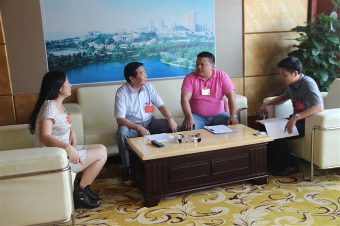 常德商会召开第一次党员代表大会，会议选举出五位党委委员